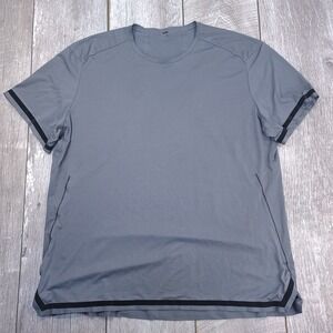Lululemon Mens Fast And Free Shirt Size XL Gray Bold Lines Solid Short Sleeve